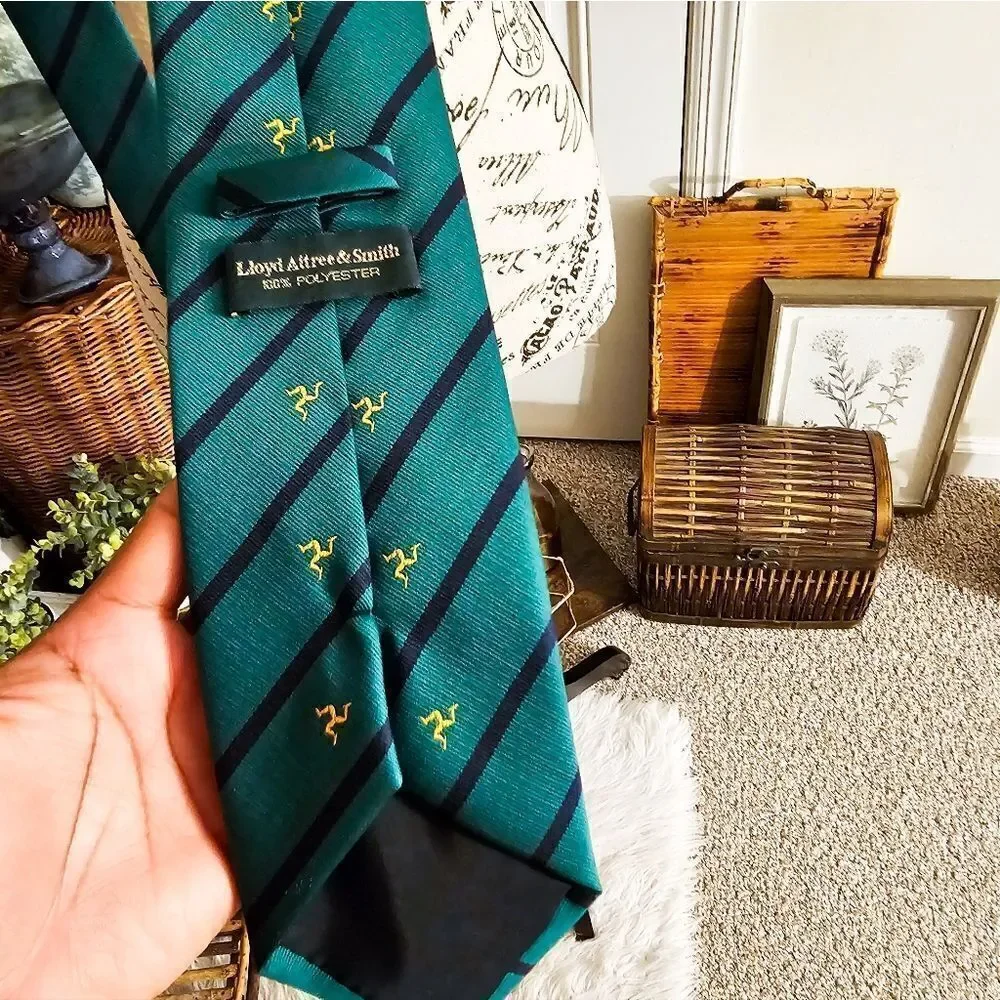 VTG Lloyd Attree & Smith Dapper Academia Style Tie.